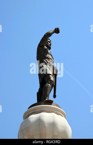 Il re Filippo II di Macedon monumento. Skopje, Macedonia. Foto Stock