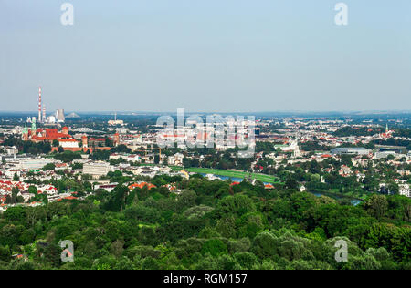 La città di Cracovia. Vista sulla città dal tumulo di Kosciuszko, Polonia Foto Stock