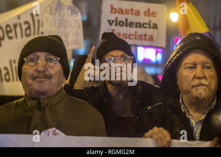 Madrid, Spagna. Il 30 gennaio 2019. Nella foto la gente urlare uscire del Venezuela Yankees Credito: Alberto Ramírez Sibaja/Alamy Live News Foto Stock