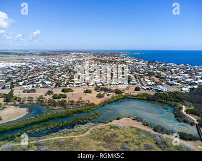 Antenna gamma fucile Creek nella comunità costiere del Queensland Bargara Australia Foto Stock