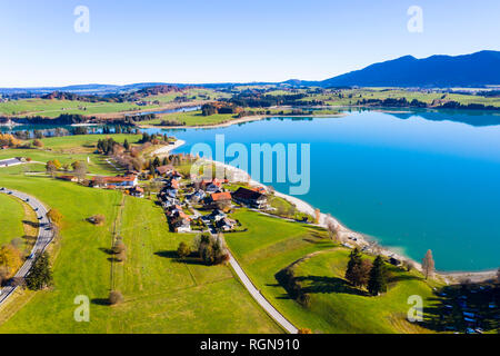 In Germania, in Baviera, Est Allgaeu, Regione di Füssen, Dietringen, vista aerea di Forggensee lago Foto Stock