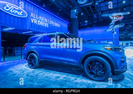 DETROIT, MI/STATI UNITI D'America - 15 gennaio 2019: UN 2020 Ford Explorer SUV al North American International Auto Show (NAIAS). Foto Stock