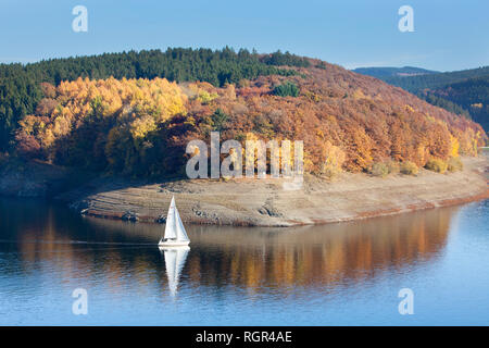 Serbatoio Biggetalsperre, Attendorn, Renania settentrionale-Vestfalia, Germania, Europa Foto Stock