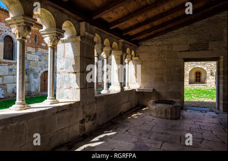 Abbazia bizantino di Pojan, Santa Maria Chiesa Ortodossa e il monastero, Exonarthex Apollonia parco archeologico, Pojani Village, Illyria, Albania Foto Stock