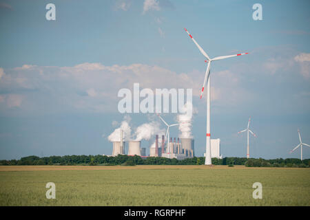 Il vento ruota, Grevenbroich, Renania settentrionale-Vestfalia, Germania, Europa Foto Stock