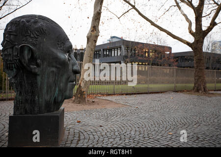 Statua Konrad Adenauer Foto Stock