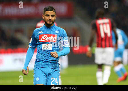 Milano, Italia. Il 26 gennaio, 2019. Lorenzo insigne di SSC Napoli in azione durante la serie di una partita di calcio tra AC Milan e SSC Napoli. Foto Stock