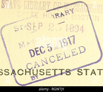 . Bollettino - Amherst Agricolo Experiment Stazione, Università del Massachusetts. L'agricoltura. MASSACHUSETjPS^TATE Stazione di Esperimento Agricola. BULI^ETIN 3SrO. 53. Luglio, 1894. Riepilogo meteorologico^ per il mese di giugno, 1894. Temperatura massima, ... "9o.00° temperatura più bassa, - - - 37.00° Temperatura Media .   67.53° pioggia totale caduta (pollici), - - 3.43 vento prevalente, - - - - S. W. La temperatura media viz 67.53° era di circa 3° al di sopra del normale ed era di 1° al di sopra di quella per il mese di giugno dello scorso anno. La pioggia caduta è stata di circa 5 pollici al di sopra di quella per il mese di giugno 1893, come registrato a questa stazione. La maggior parte della pioggia caduta Foto Stock