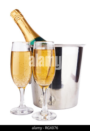 Bottiglia di Champagne nel refrigeratore e due bicchieri di champagne Foto Stock