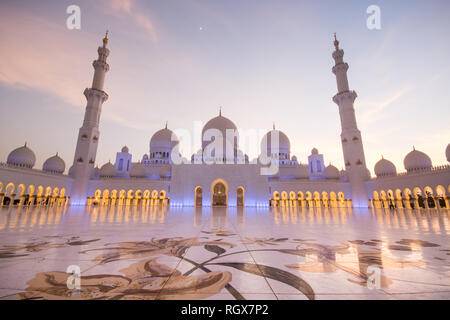 Moschea Sheikh Zayed - Grande Moschea - Abu Dhabi Foto Stock