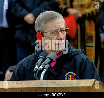 Topeka Kansas, Stati Uniti d'America, 14 gennaio 2019 Suor Teresa Bangert delle Suore di Carità di Leavenworth offre l invocazione al Governatore Laura Kelly's inaugurazione Credito: Mark Reinstein/MediaPunch Foto Stock