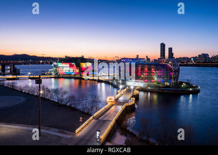 Vista notturna di alcuni Sevit (Hangang isola galleggiante) a Seul Foto Stock