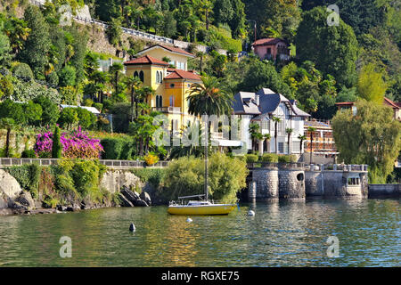 Cannero Riviera sul lago Maggiore in Italia settentrionale Foto Stock