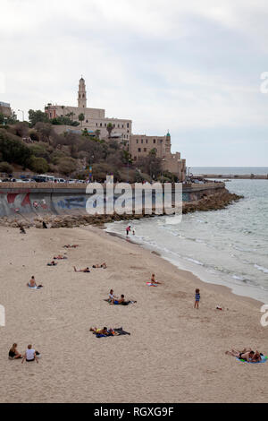 Tel Aviv sul lungomare nei pressi di Jaffa in Israele Foto Stock