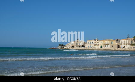 Sampieri, Provincia di Ragusa (Sicilia). Si tratta di un piccolo villaggio di pescatori nel sud-est della Sicilia, con belle spiagge. Foto Stock