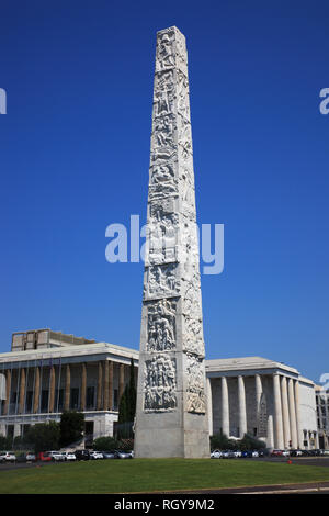 Piazza Guglielmo Marconi und Stele Obelisco di Marconi, Esposizione Universale di Roma, Weltausstellung Rom, EUR, Italien Foto Stock