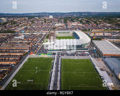 Vista aerea dello stadio di calcio al Windsor Park di Belfast Foto Stock