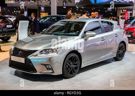 Bruxelles - Jan 18, 2019: Lexus CT 200h auto presentati presso la 97Bruxelles Motor Show 2019 Autosalon. Foto Stock