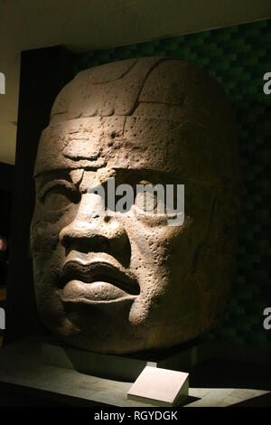 Olmec cultura. Kunz Ax, 1000-400 BC. Replica in gesso. Amerian Museo di Storia Naturale. Ny. Stati Uniti d'America Foto Stock