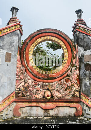 Dettagli del Tempio madre (Chua Ba Mu) in Hoi An, Vietnam. Foto Stock