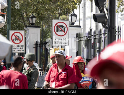 Caracas, Venezuela. 31 gennaio, 2019. Zona di sicurezza non video e foto. In questa zona i due giornalisti francesi Quotidien, Baptiste des Monstiers e Pierre Caille furono arrestati, la dimostrazione al di fuori del palazzo presidenziale Miraflores a sostegno di Nicolas Maduro, Caracas - Venezuela, 31 gennaio 2019. Credito: Elyxandro Cegarra/ZUMA filo/Alamy Live News Foto Stock