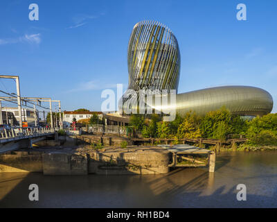 La Cite du Vin, il museo del vino di Bordeaux, Gironde, Francia, Europa Foto Stock