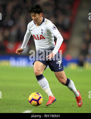 Tottenham Hotspur il figlio Heung-min durante il match di Premier League allo Stadio di Wembley, Londra. Stampa foto di associazione. Picture Data: mercoledì 30 gennaio, 2019. Vedere PA storia SOCCER Tottenham. Foto di credito dovrebbe leggere: Mike Egerton/filo PA. Restrizioni: solo uso editoriale nessun uso non autorizzato di audio, video, dati, calendari, club/campionato loghi o 'live' servizi. Online in corrispondenza uso limitato a 120 immagini, nessun video emulazione. Nessun uso in scommesse, giochi o un singolo giocatore/club/league pubblicazioni. Foto Stock