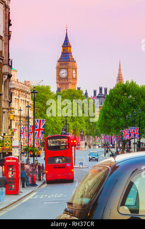 Regno Unito, Inghilterra, Londra, Whitehall e Big Ben Foto Stock