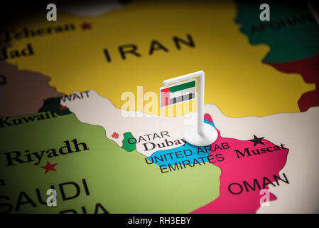 Emirati Arabi Uniti marcati con un contrassegno sulla mappa Foto Stock