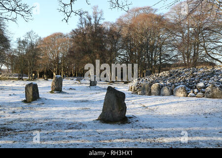 31 Gennaio 2019: Clava Cairns vicino al campo di battaglia di Culloden, una età del Bronzo cimitero complesso di tombe di passaggio, anello cairns, frenare cairns, e pietra permanente Foto Stock