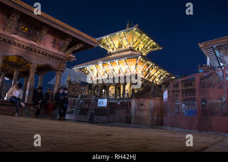 KATHMANDU, NEPAL - 5 maggio: Krishna Mandir in Patan il Jan 16, 2019. Patan è elencato come un patrimonio mondiale dall UNESCO, i templi ha mille anni della sua Foto Stock