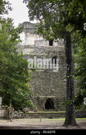 La Piramide Maya di Dzibanche sulla penisola dello Yucatan del Messico. Foto Stock