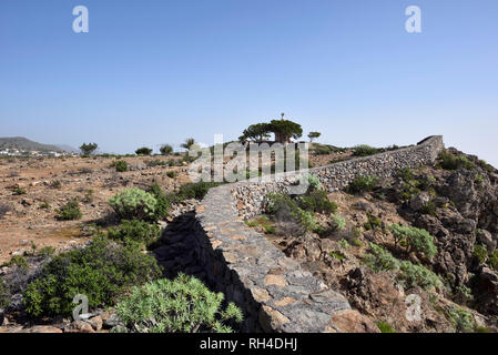 Il calvario hill Roque Calvario e la cappella Ermita de San Isidro, a Alajero, La Gomera, isole Canarie, Spagna Foto Stock