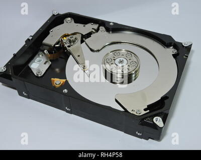 Aprire il disco rigido HDD per desktop e notebook Foto Stock