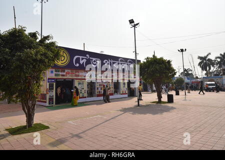 Kolkata, India. Il 1 febbraio, 2019. Seconda giornata di dodici giorni durata xliii International Kolkata Book Fair 2019 presso il Central Park di Salt Lake City, organizzata dagli editori e librai Guild. Credito: Biswarup Ganguly/Alamy Live News Foto Stock