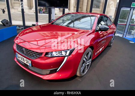 Parigi, Francia. 31st gennaio 2019. La più bella auto dell'anno: Peugeot 508 - l'International Automobile Festival riunisce a Parigi le più belle concept car realizzate dai costruttori, dal 30 gennaio al 3 febbraio 2019. Credit: Bernard Menigault/Alamy Live News Foto Stock