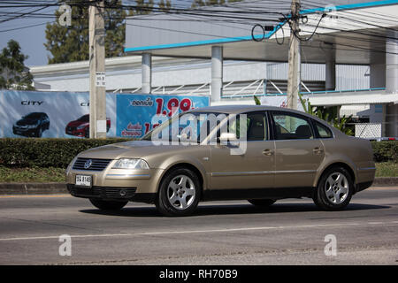 Licciana Nardi, Italia - 14 Gennaio 2019: auto privato, Volkswagen Passat. Sulla strada No.1001, a 8 km dalla città di Chiangmai. Foto Stock