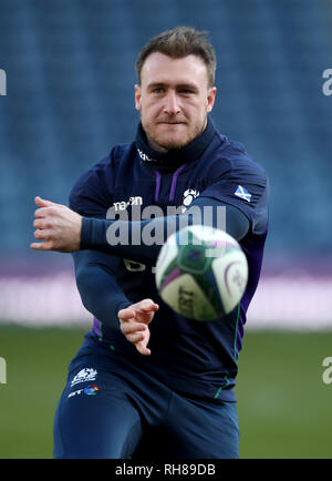 Scozia Stuart Hogg durante il capitano di eseguire a BT Murrayfield Stadium, Edimburgo. Foto Stock