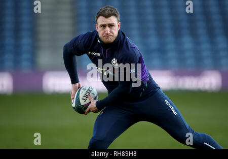 Scozia Stuart Hogg durante il capitano di eseguire a BT Murrayfield Stadium, Edimburgo. Foto Stock