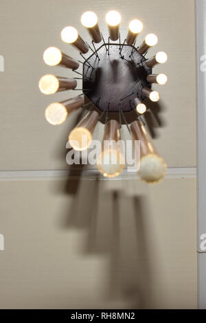 Golden Scacciapensieri - appeso Windbells Foto Stock