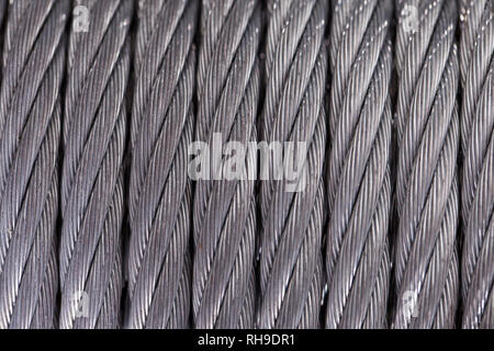 Cavo in acciaio. fune metallica. cavo metallico close up Foto Stock