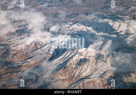 Montagne, Vista dall'aereo Foto Stock