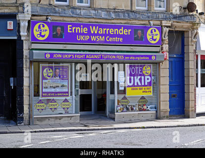 Il Regno Unito Independence Party ufficio in Weston-super-Mare, Regno Unito il 29 aprile 2015, otto giorni prima del 2015 elezione generale. Foto Stock