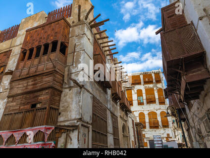 Le vecchie case in legno mashrabiyas di al-Balad trimestre, Mecca provincia, Jeddah, Arabia Saudita Foto Stock