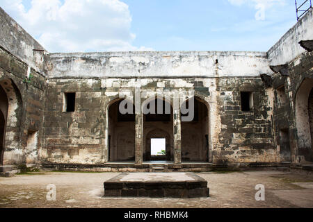 Daulatabad Deogiri fort parete, Aurangabad, Maharashtra, India Foto Stock