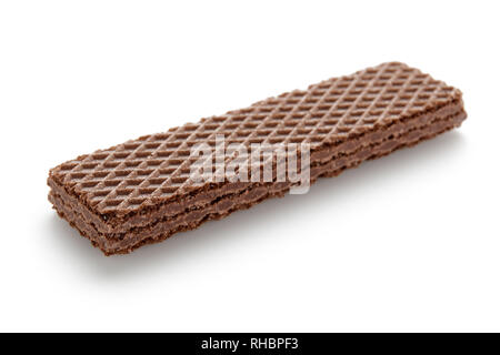 Fette di cioccolato isolato su sfondo bianco Foto Stock