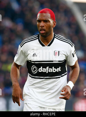 Londra, Inghilterra - 02 February, 2019 Fulham's Ryan Babel durante la Premier League inglese tra Crystal Palace e Fulham a Selhurst Park Stadium , Londra, Inghilterra il 02 Feb 2019. Azione di Credito Foto Sport FA Premier League e Football League immagini sono soggette a licenza DataCo. Solo uso editoriale. Nessuna stampa di vendite. Nessun uso personale di vendita. NO non corrisposto usare carte di credito: Azione Foto Sport/Alamy Live News Foto Stock