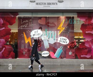 Londra, Regno Unito. 27 gennaio, 2019. Molton Brown shop e il logo del marchio visto a Londra, Regno Unito. Credito: Keith Mayhew/SOPA Immagini/ZUMA filo/Alamy Live News Foto Stock