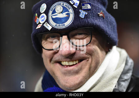 Ventilatori a snowy Craven Cottage durante il match di Premier League tra Fulham e Brighton & Hove Albion a Craven Cottage . 29 Gennaio 2019 solo uso editoriale. No merchandising. Per le immagini di calcio FA e Premier League restrizioni si applicano inc. no internet/utilizzo mobile senza licenza FAPL - per i dettagli contatti Football Dataco Foto Stock