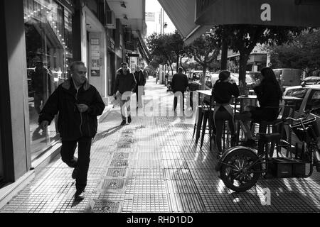 In strada, Kallithea Grecia Foto Stock